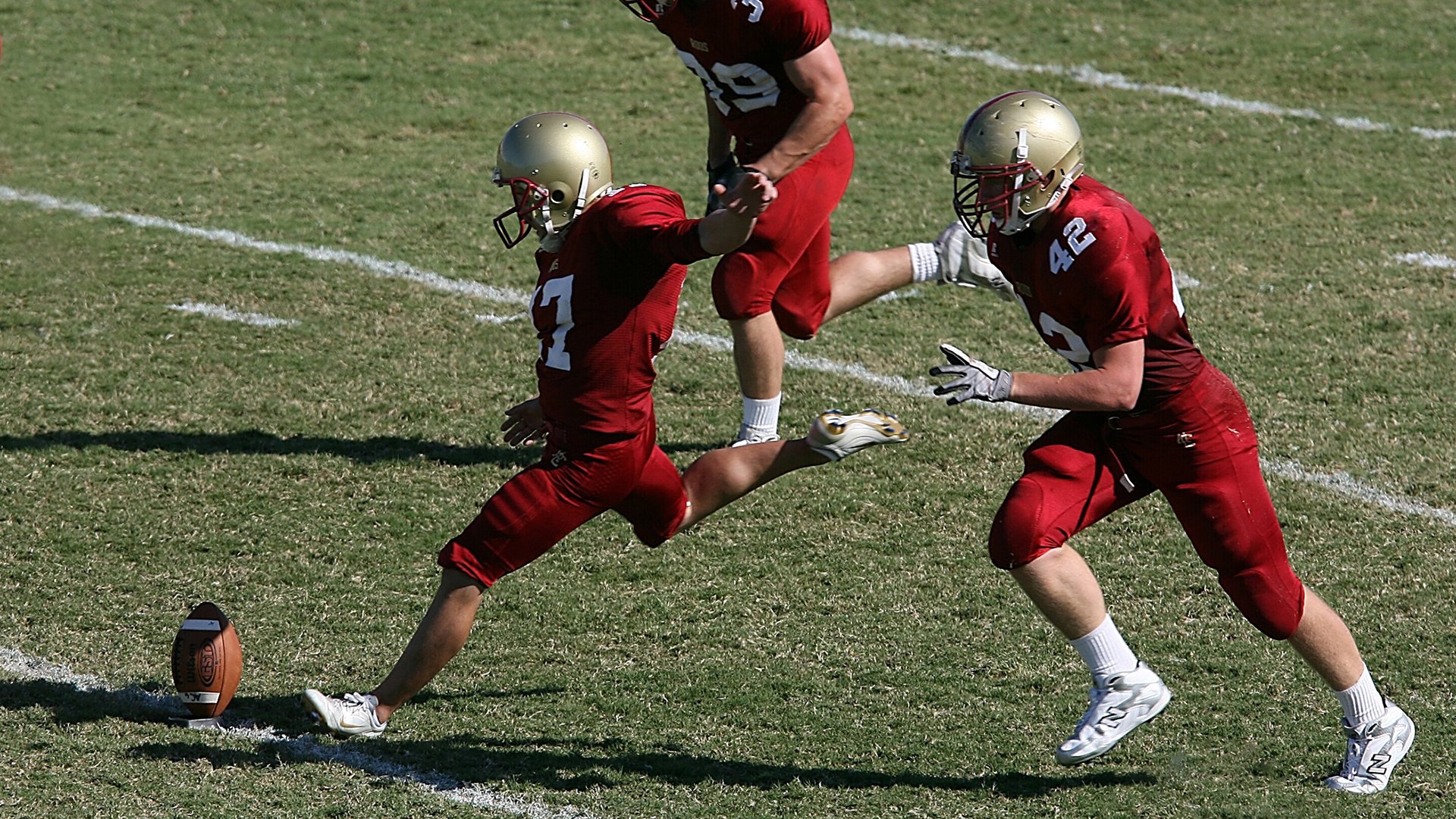 开云电竞平台-体育焦点人物成长故事，体育人物深度报道案例分析