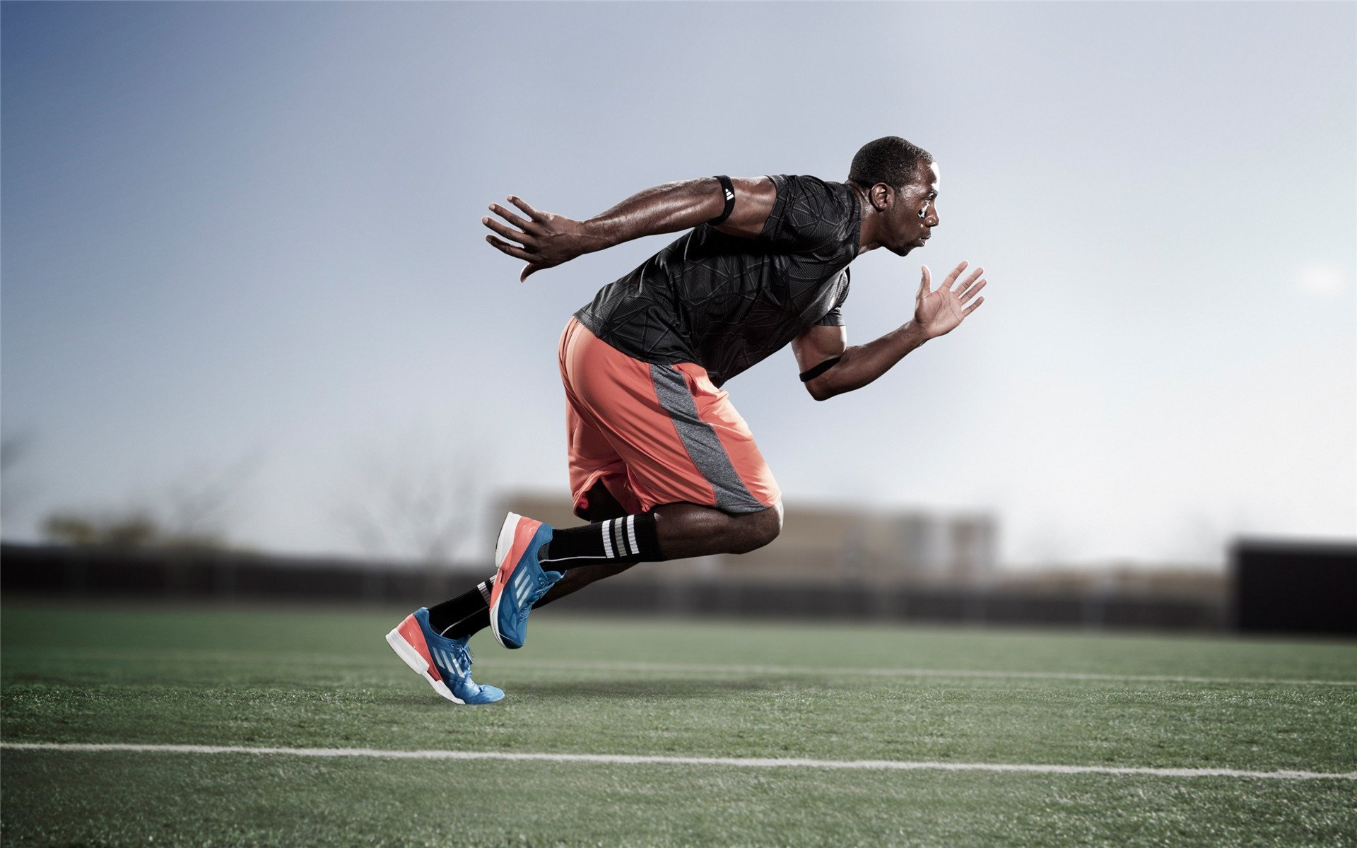 苏炳添赛后怒斥裁判田径百米赛，苏炳添决赛百米