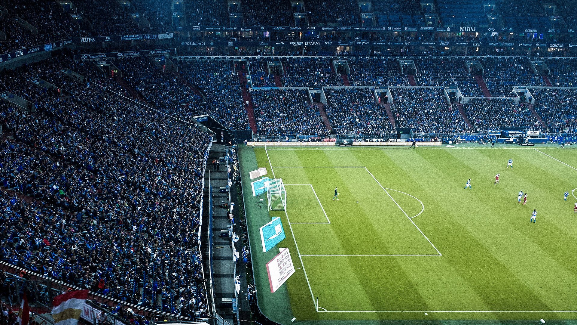 巴萨边路快攻频频奏效，哈维战术再被验证，巴萨哈维去哪了